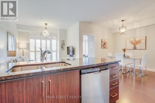 228 - 111 Civic Square Gate E, Aurora, ON - Indoor Photo Showing Kitchen With Double Sink