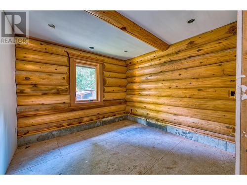 in law suite bedroom - 8726 Forsberg Road, Vernon, BC - Indoor Photo Showing Other Room