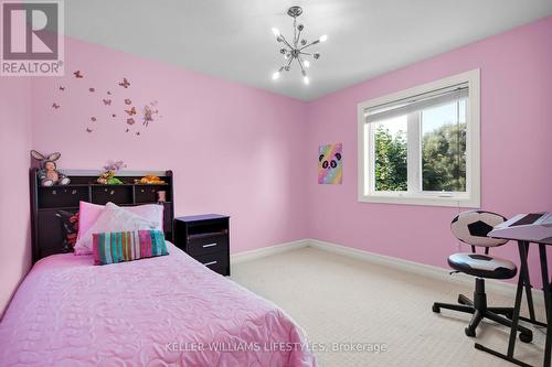 1177 Coronation Drive, London, ON - Indoor Photo Showing Bedroom