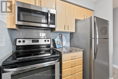 1816 - 31 Bales Avenue, Toronto (Willowdale East), ON - Indoor Photo Showing Kitchen