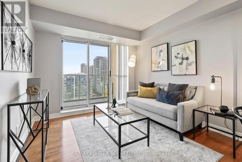 1816 - 31 Bales Avenue, Toronto (Willowdale East), ON - Indoor Photo Showing Living Room