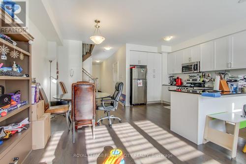 1311 Restivo Lane, Milton, ON - Indoor Photo Showing Kitchen