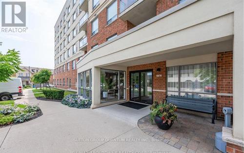 506 - 5070 Fairview Street, Burlington, ON - Outdoor