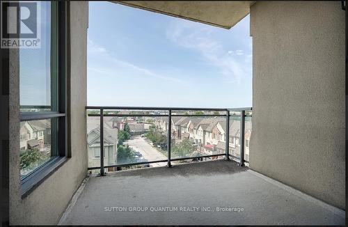 506 - 5070 Fairview Street, Burlington, ON - Outdoor With Balcony With Exterior