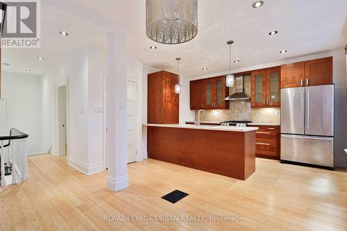 323 Ontario Street, Toronto, ON - Indoor Photo Showing Kitchen With Stainless Steel Kitchen