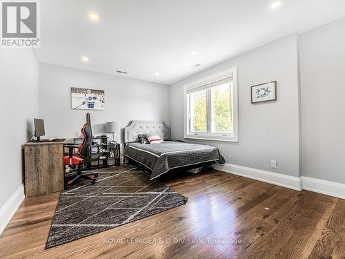 30 Broadleaf Road, Toronto, ON - Indoor Photo Showing Bedroom