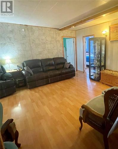 214 Beauparlant, St. Charles, ON - Indoor Photo Showing Living Room