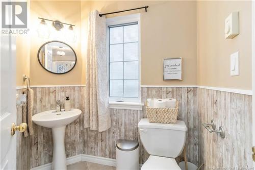 376 Evergreen Drive, Moncton, NB - Indoor Photo Showing Bathroom