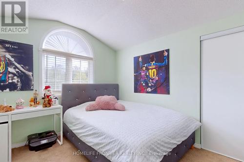 48 Patrick Drive, Barrie, ON - Indoor Photo Showing Bedroom