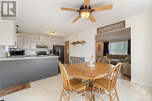 15697 County 43 Road, North Stormont, ON - Indoor Photo Showing Dining Room