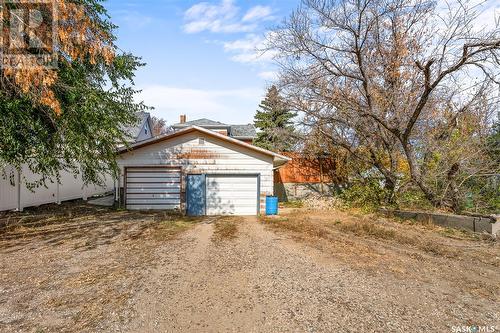 331 Oxford Street W, Moose Jaw, SK - Outdoor