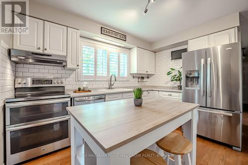 42 Ottaway Avenue, Barrie, ON - Indoor Photo Showing Kitchen With Stainless Steel Kitchen