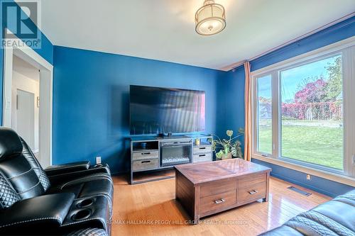 42 Ottaway Avenue, Barrie, ON - Indoor Photo Showing Other Room