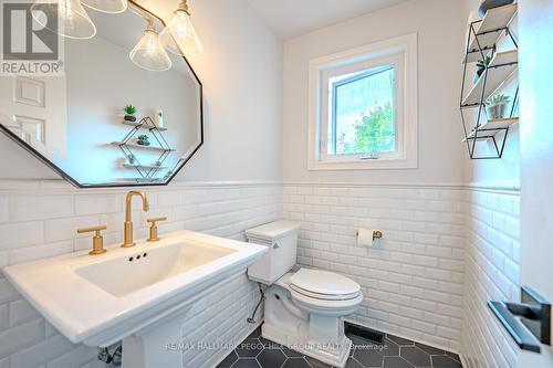 42 Ottaway Avenue, Barrie, ON - Indoor Photo Showing Bathroom