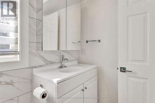 1363 Monaghan Road, Peterborough (Monaghan), ON - Indoor Photo Showing Laundry Room