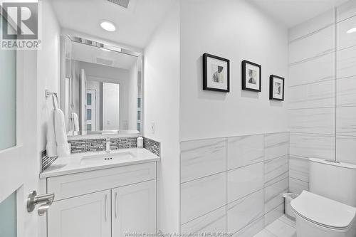 1283 Lange, Lakeshore, ON - Indoor Photo Showing Bathroom