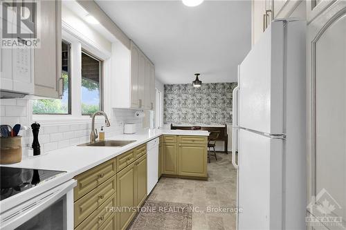 6442 First Line Road, Ottawa, ON - Indoor Photo Showing Kitchen