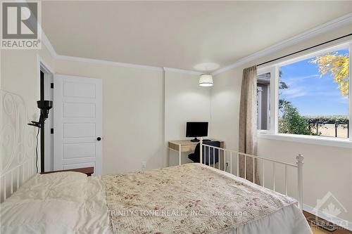 6442 First Line Road, Ottawa, ON - Indoor Photo Showing Bedroom