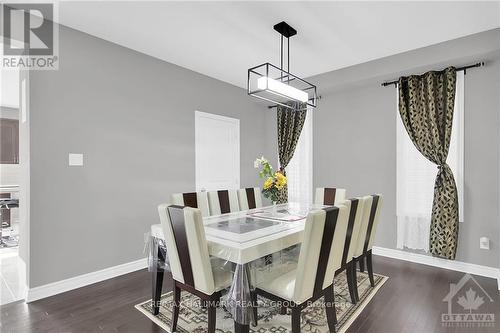 302 Eaglehead Crescent, Ottawa, ON - Indoor Photo Showing Dining Room