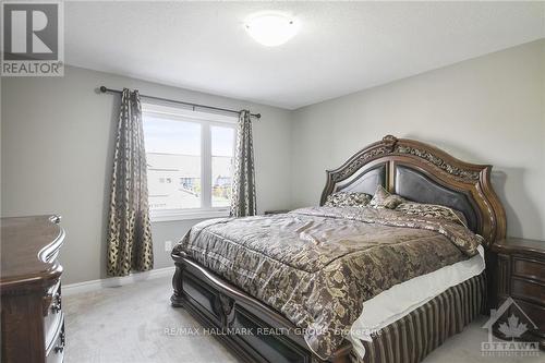 302 Eaglehead Crescent, Ottawa, ON - Indoor Photo Showing Bedroom