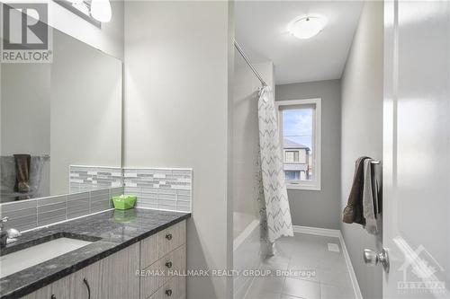 302 Eaglehead Crescent, Ottawa, ON - Indoor Photo Showing Bathroom