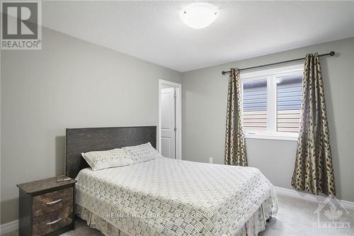 302 Eaglehead Crescent, Ottawa, ON - Indoor Photo Showing Bedroom