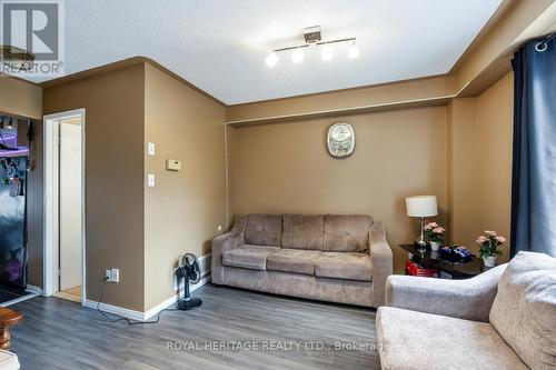 46 Spraggins Lane, Ajax (Central), ON - Indoor Photo Showing Living Room