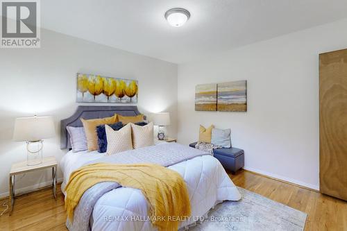 33 Shoreland Crescent, Toronto, ON - Indoor Photo Showing Bedroom