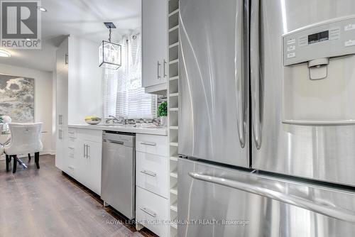 2 Christina Crescent, Toronto, ON - Indoor Photo Showing Kitchen With Upgraded Kitchen