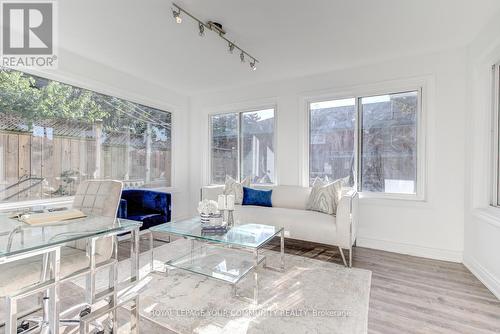 2 Christina Crescent, Toronto, ON - Indoor Photo Showing Living Room