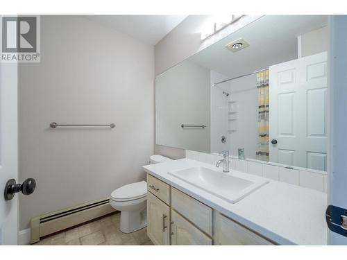 144 Sumac Ridge Drive Unit# 11, Summerland, BC - Indoor Photo Showing Bathroom