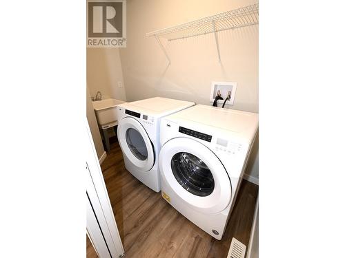 506 Gillett Street, Prince George, BC - Indoor Photo Showing Laundry Room