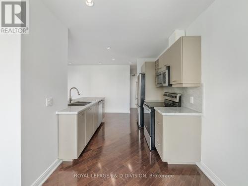 804 - 220 Redpath Avenue, Toronto, ON - Indoor Photo Showing Kitchen With Double Sink