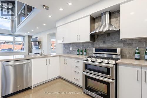 101 - 2175 Wyandotte Street E, Windsor, ON - Indoor Photo Showing Kitchen With Stainless Steel Kitchen With Double Sink With Upgraded Kitchen