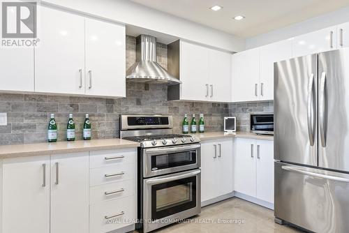 101 - 2175 Wyandotte Street E, Windsor, ON - Indoor Photo Showing Kitchen With Stainless Steel Kitchen With Upgraded Kitchen