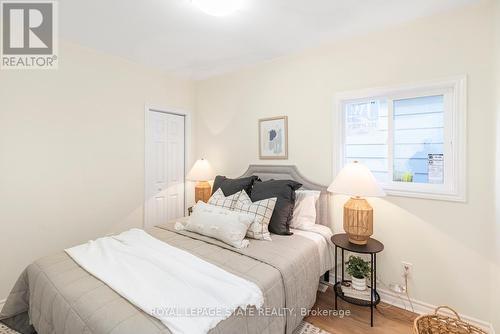 124 Harmony Avenue, Hamilton, ON - Indoor Photo Showing Bedroom