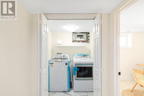 124 Harmony Avenue, Hamilton, ON - Indoor Photo Showing Laundry Room