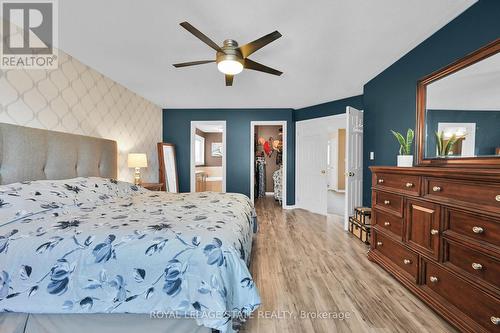 63 Edna Avenue, Hamilton, ON - Indoor Photo Showing Bedroom