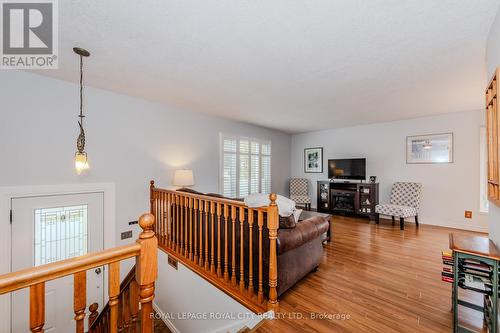 120 Oakhurst Crescent, Kitchener, ON - Indoor