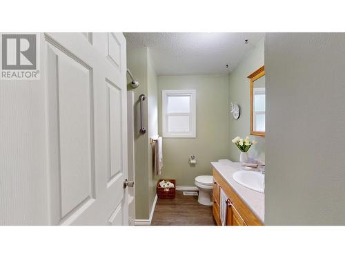 1857 Dogwood Avenue, Quesnel, BC - Indoor Photo Showing Bathroom