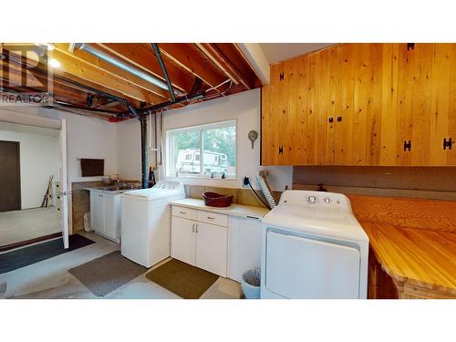 1857 Dogwood Avenue, Quesnel, BC - Indoor Photo Showing Laundry Room