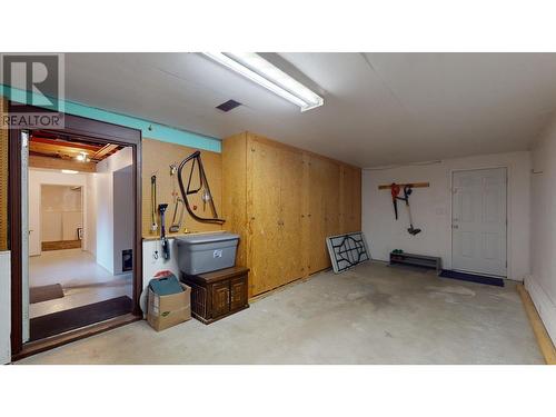 1857 Dogwood Avenue, Quesnel, BC - Indoor Photo Showing Garage