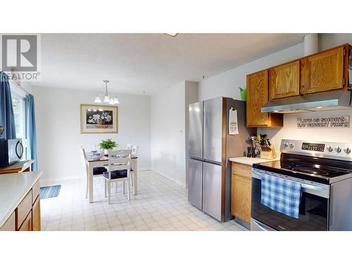 1857 Dogwood Avenue, Quesnel, BC - Indoor Photo Showing Kitchen