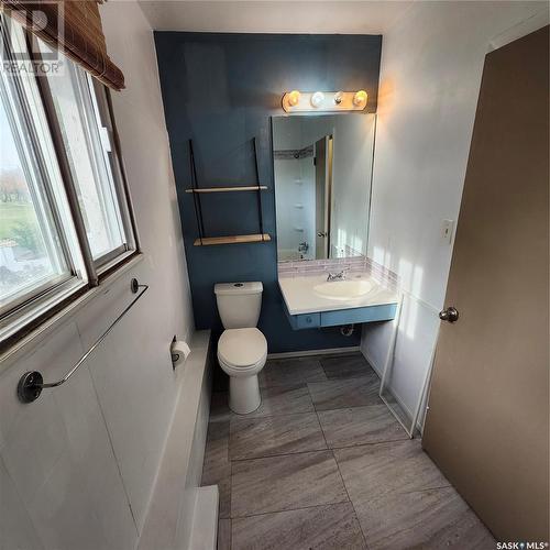 95 Davidson Crescent, Saskatoon, SK - Indoor Photo Showing Bathroom