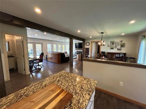 38027 38E (Quarry Oaks) Road, Steinbach, MB - Indoor Photo Showing Other Room