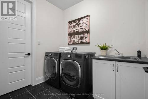 7 Hollyhock Court, Toronto, ON - Indoor Photo Showing Laundry Room