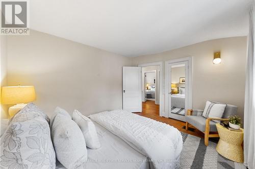 213 St Leonards Crescent, Toronto, ON - Indoor Photo Showing Bedroom