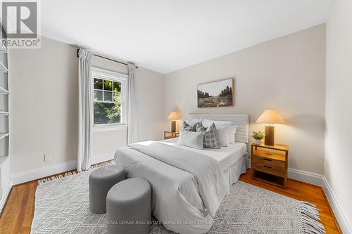 213 St Leonards Crescent, Toronto, ON - Indoor Photo Showing Bedroom