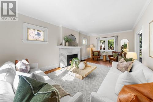 213 St Leonards Crescent, Toronto, ON - Indoor Photo Showing Living Room With Fireplace