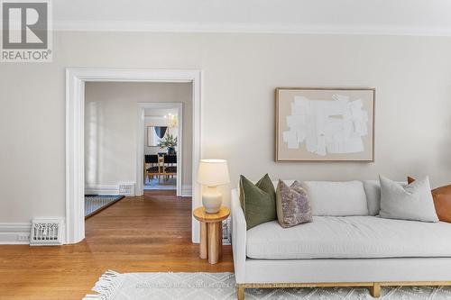 213 St Leonards Crescent, Toronto, ON - Indoor Photo Showing Bedroom